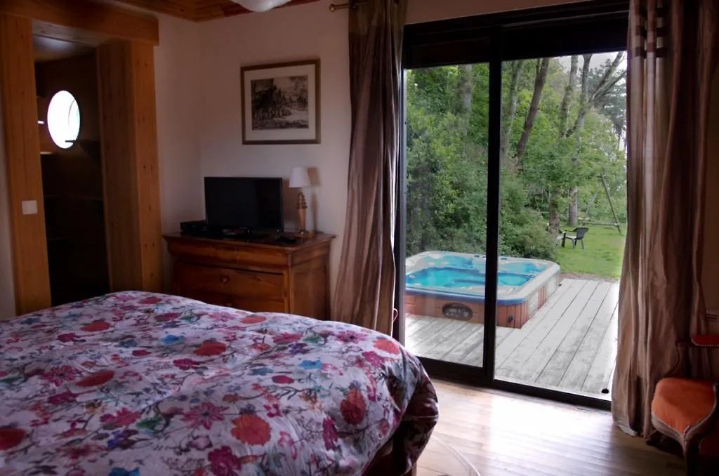 Bed and Breakfast Les Fous De Bassans Poullan-sur-Mer Frühstückspension